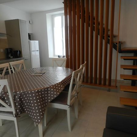 Gite Utah Saint-Laurent-sur-Mer Habitación foto